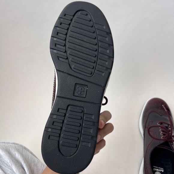 Dr. Martens Gabes Wingtip Oxford Shoes – Men’s 8 / Women’s 9 – Burgundy Leather - Picture 5 of 7